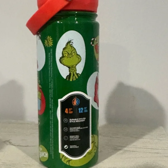 The Grinch tumbler hot or cold New - Picture 3 of 3